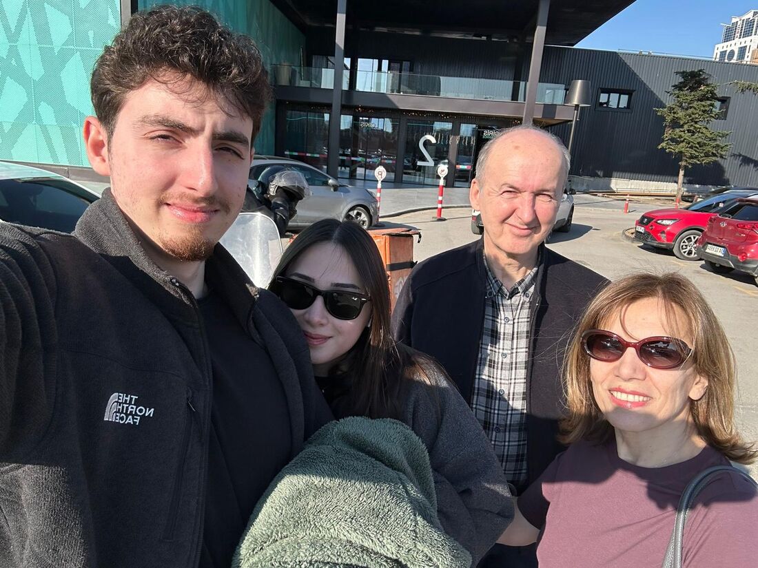 Güncel aile selfie